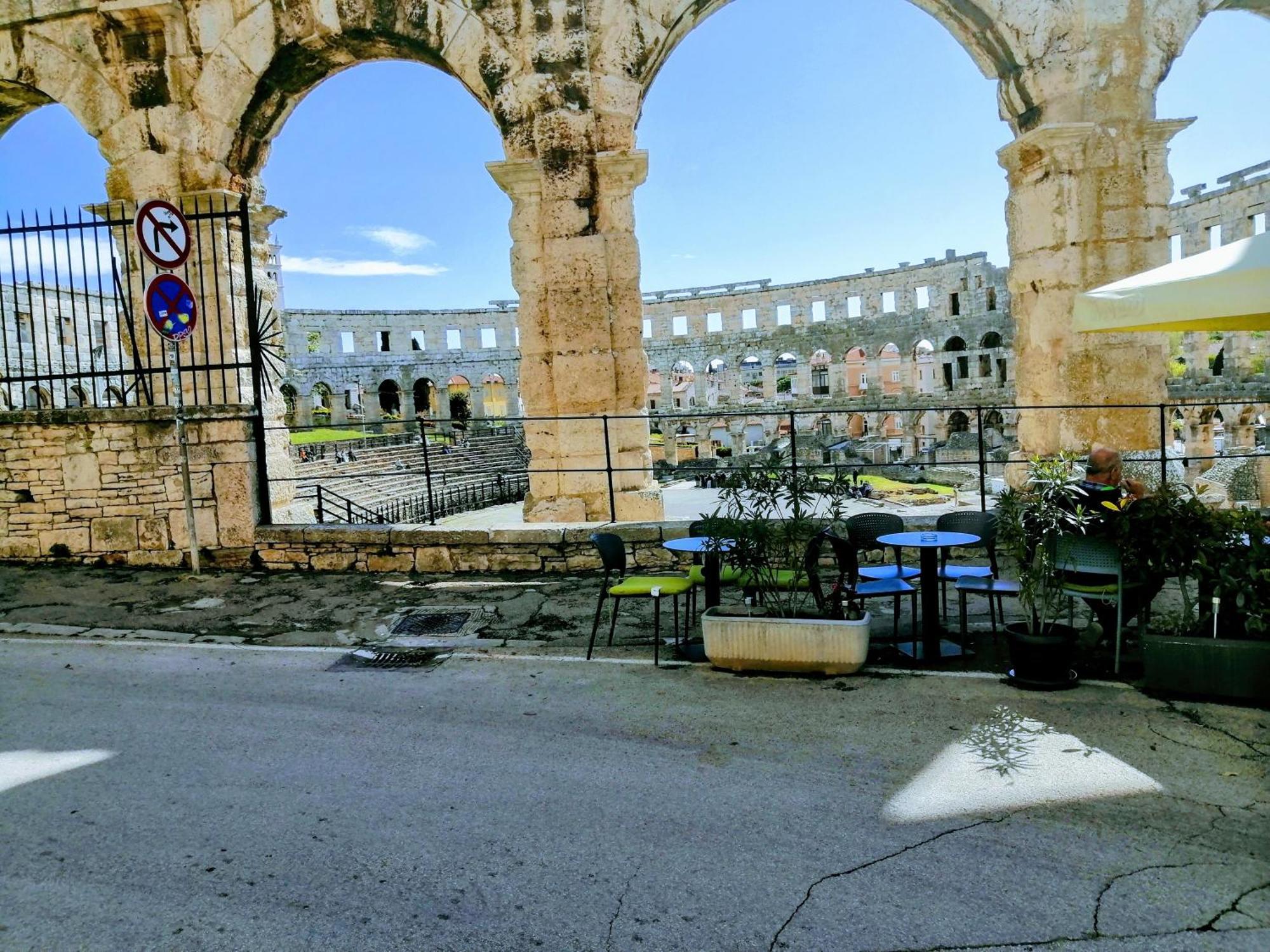 G1 Pula Center Colosseum Apartment ภายนอก รูปภาพ